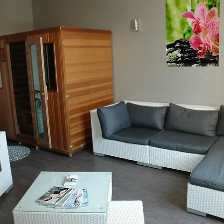 The Originals Boutique, De L'univers,