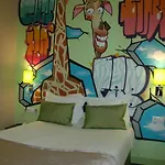 Hotel The Originals Boutique, De L'univers, 2*
