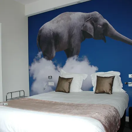 Hotel The Originals Boutique, De L'univers,