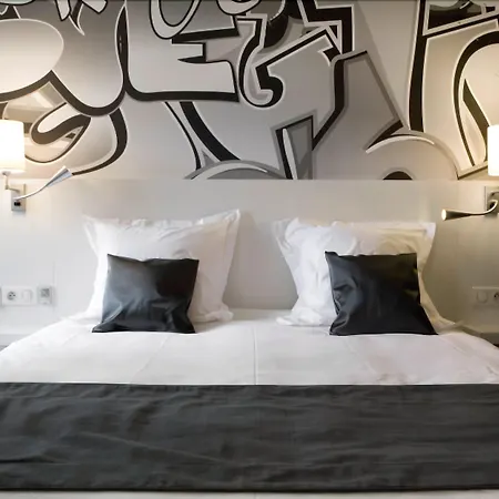 The Originals Boutique, De L'univers, Hotel Montlucon