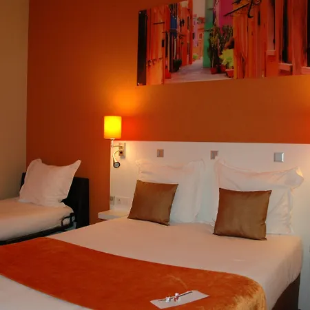 The Originals Boutique, De L'univers, 2*