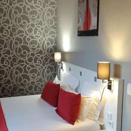 The Originals Boutique, De L'univers, 2*
