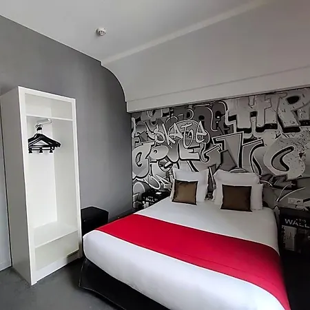 The Originals Boutique, De L'univers, Hotel 2*