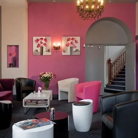 The Originals Boutique, De L'univers, 3*