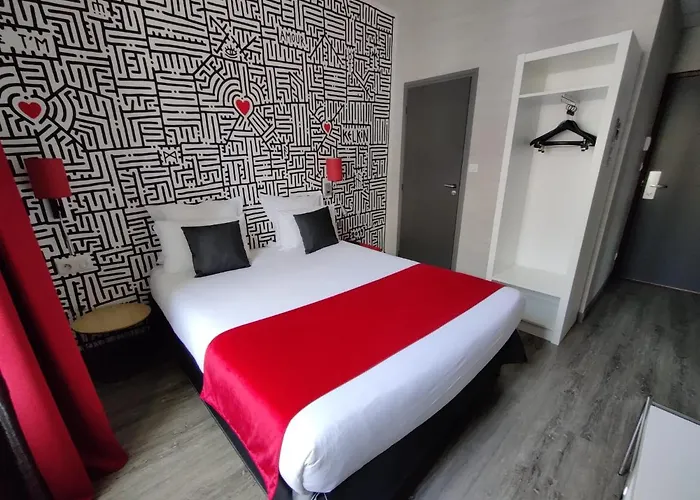 The Originals Boutique, De L'univers,