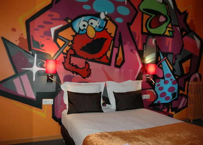 The Originals Boutique, De L'univers, 2*