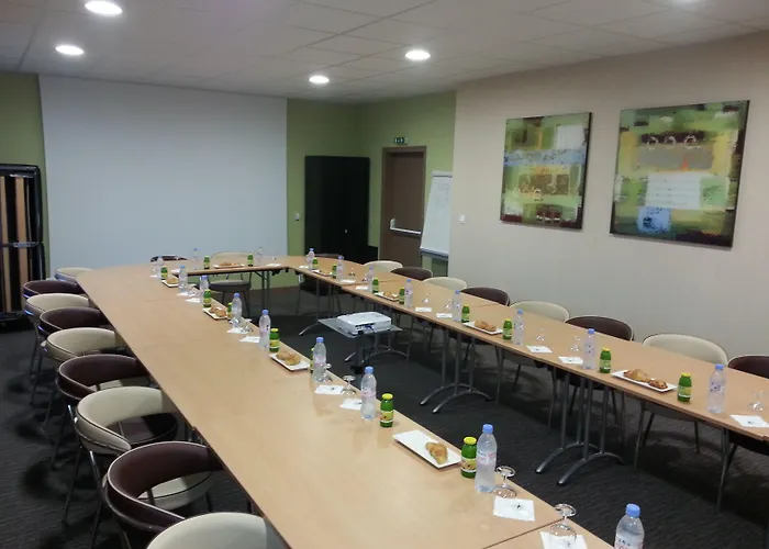 The Originals Boutique, De L'univers,